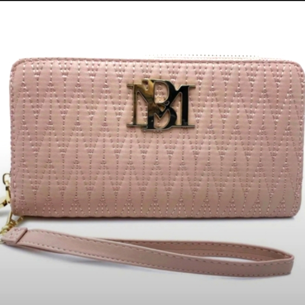 Badgley Mischka Wristlet with Phone Pocket BLUSH color NEW In PKG 🎁